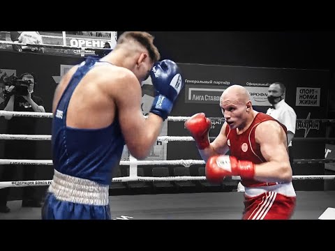 Видео: 38-летний боксер против молодого нокаутера / Отправил в нокдаун