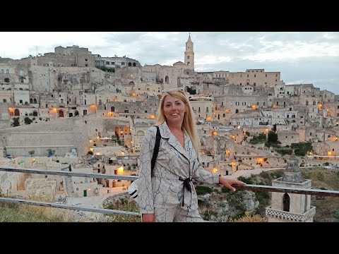 Видео: Матера, Италия. Город из камней.