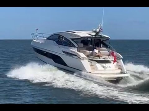 Видео: Fairline Targa 45 GT продается в Norfolk Yacht Agency