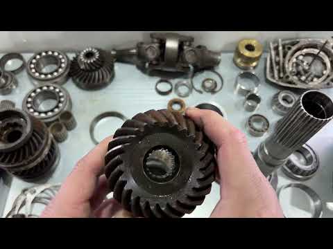 Видео: Ремонт угловой колонки VOLVO PENTA DP290.