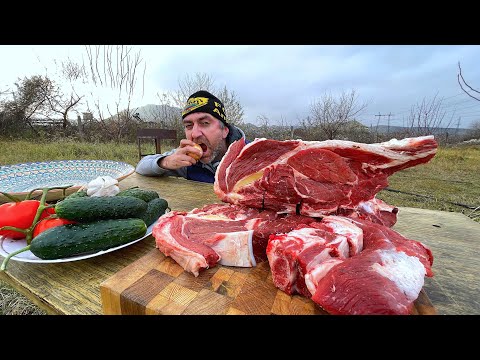 Видео: Тушенка в Афганском казане!!! СУМАСШЕДШЕЕ БЛЮДО!!!