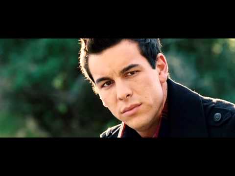 Видео: Три метра над уровнем неба Tres metros sobre el cielo   Я тебя хочу   Осколки