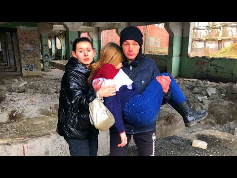 Видео: НАШЛИ ЛЕРУ И ТИКАЕМ С ЭТОГО МЕСТА!