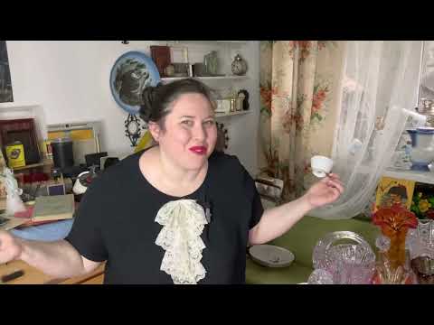 Видео: Обзор находок магазина-музея «Раритет» и увлекательные рассказы Милы Бахтиной