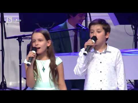 Видео: Ванеса Михайлова и Божидар Неделчев - Звън на китари (2022)