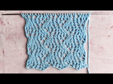 Видео: Простой узор спицами для вязания ажурных носков, джемперов, палантинов
