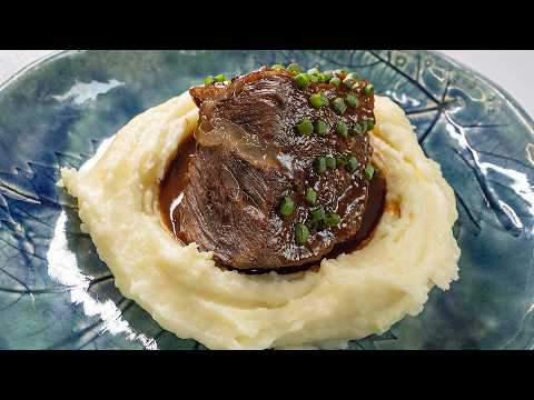 Видео: Это блюдо есть во всех ресторанах. Самое популярное мясо в мире. Говяжьи щёчки