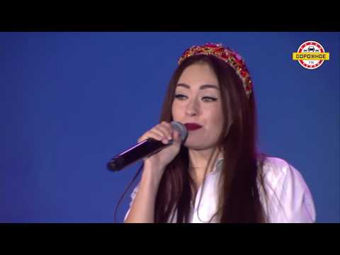 Видео: «Я за тобой»: группа «Фабрика» на сцене «Дорожного Радио» в День города Москвы