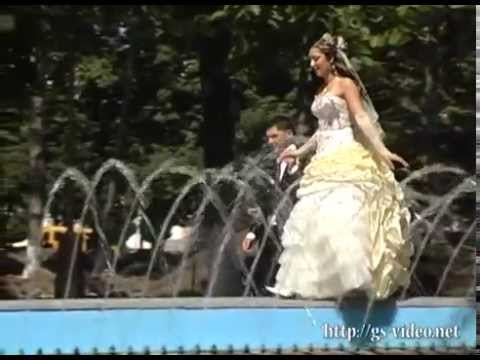 Видео: Цыганская свадьба. Богатая и шикарная. Золотой и Рая-часть 2