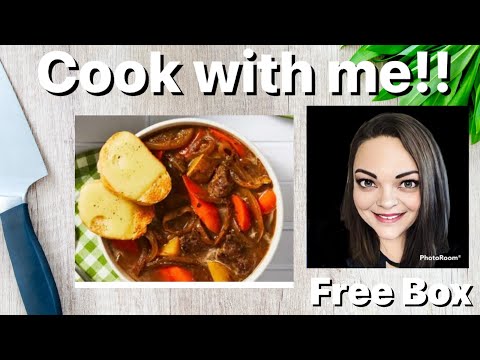 Видео: Готовьте вместе со мной! Французское луковое рагу с говядиной от Hello Fresh + БЕСПЛАТНАЯ КОРОБКА