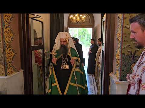 Видео: Патриаршеска св. Литургия - 29 юни 2025 г. - връчване на дипломите на випуск 2025 г.