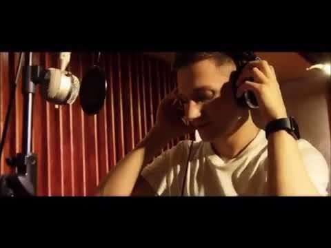 Видео: Андрій Шамрай 安迪 - “Річка” 《河流》(Cover Юлія Рай)