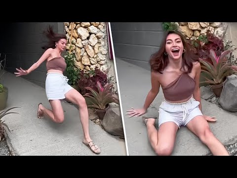 Видео: САМЫЕ НЕЛЕПЫЕ МОМЕНТЫ, СНЯТЫЕ НА КАМЕРУ