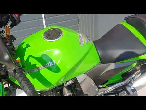 Видео: Обзор Kawasaki Z1000 2005 ZRT00A-033888