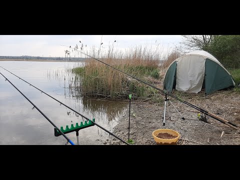 Видео: Южный Буг, Трихаты. Флет на реке. Первая рыбалка с ночёвкой.Рыбалка на реке весной.