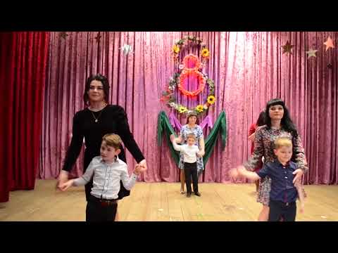 Видео: Танок з мамами (під пісню Ірини Федишин - Долоньки)