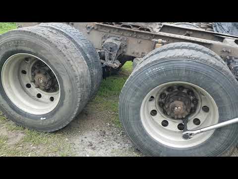 Видео: Дальнобой на Volvo VNL. Ремонт тормозов на Volvo VNL. Часть 7