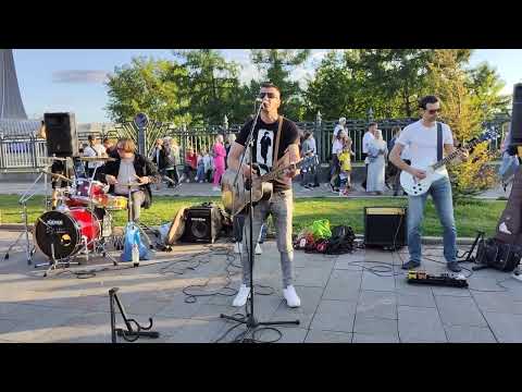 Видео: КИНО - Песня без слов - Виктор Цой - песню исполнила на ВДНХ группа "Далее" #Moscow