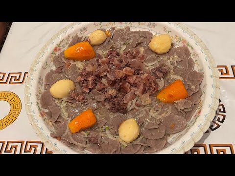 Видео: ҚАРАҚАЛПАҚ ХАЛҚЫНЫҢ ҰЛТТЫҚ ТАҒАМЫ ЖҮГЕРІ ҰННАН ЖАСАЛҒАН БЕШБАРМАҚ(жүгері күртік)