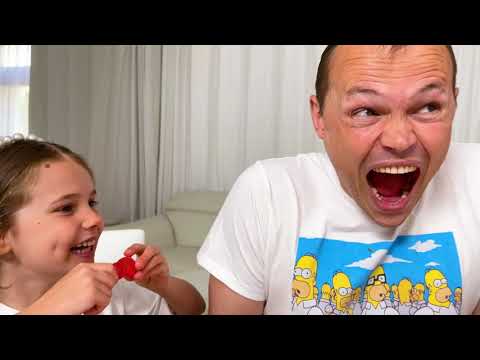 Видео: Челлендж Tik Tokи с Максом Катей и папой