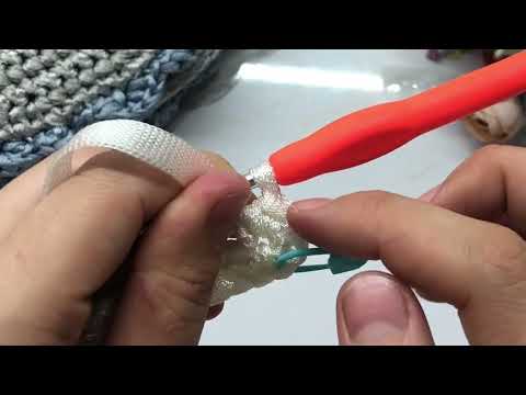 Видео: Грелка для чайника крючок самый легкий способ