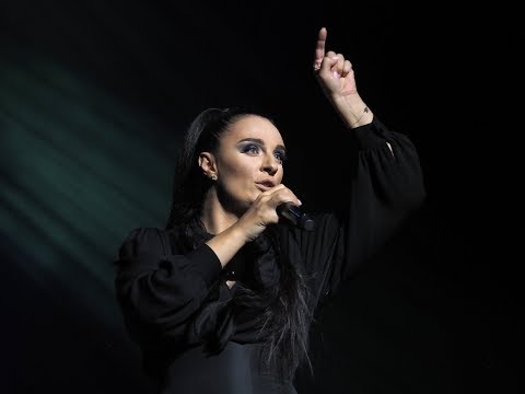 Видео: Елена Ваенга "Каюсь" 20.09.2019 БКЗ "Октябрьский"