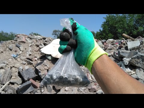 Видео: ПОИСК ЛАТУНИ И СВИНЦА НА СВАЛКЕ!!! Нахожу Алюминиевые банки, черный металл и др.