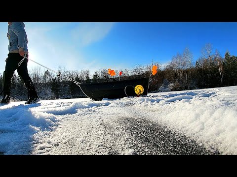 Видео: ПЕРВЫЙ ЛЁД !!! Не успел поставить жерлицы, тут же поднялся флажок...