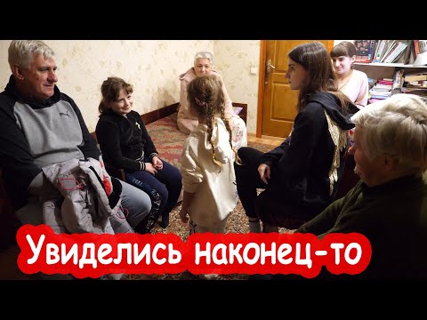 Видео: VLOG К Костиной маме, Паше, Злате, Лиле