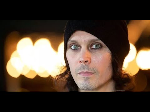 Видео: ֍֍֍ Вилле Вало (Ville Valo, HIM) Интеллект как Оружие (перевод) 2008