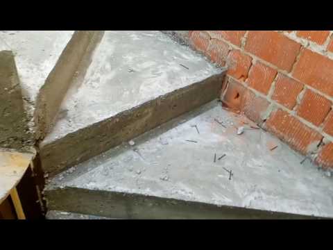 Видео: Лестница поворотная