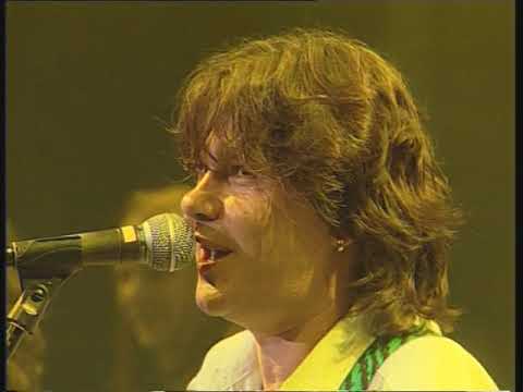 Видео: Чиж & Co - Вечная молодость (Нам 10 лет. Live в БКЗ Октябрьский 12.11.2004)