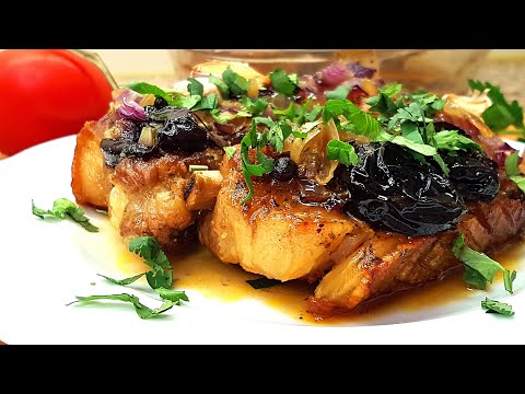 Видео: РЕБРЫШКИ С ЧЕРНОСЛИВОМ. СОЧНЫЕ РЕБРА В ДУХОВКЕ. #Ребрышки #ребрышкисчерносливом #свиныеребрышки