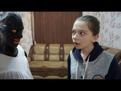 Видео: Гренни VS Вампир в реальной жизни!!!