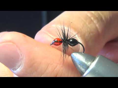 Видео: Fly tying Ant  Вязание мушек муравей
