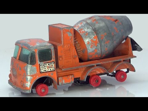 Видео: Matchbox King Size repair Ready Mix Concrete Truck. Литая модель игрушки.