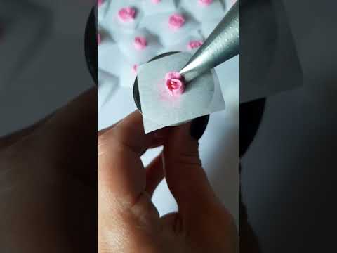 Видео: Цветы из айсинга. Насадка лепесток розы 6мм