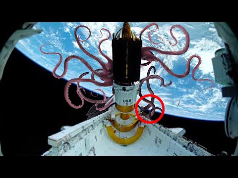 Видео: Спутник Заснял то, Что Никто не Должен Был Увидеть
