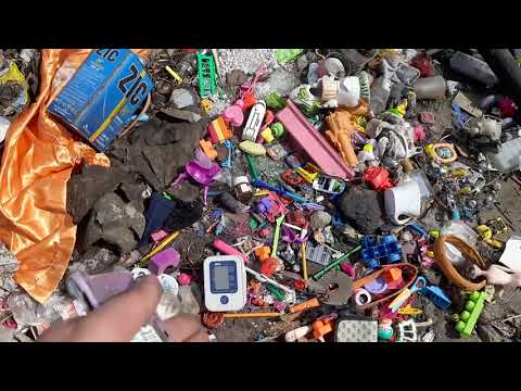 Видео: Поход на свалку #1 / Не большой супермаркет / Что можно купить за бесплатно ))