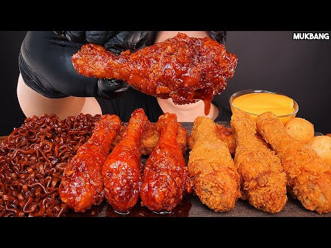 Видео: жареный цыпленок и лапша SPICY FRIED CHICKEN & BLACK BEAN NOODLE CHEESE BALL EATING ASMR MUKBANG
