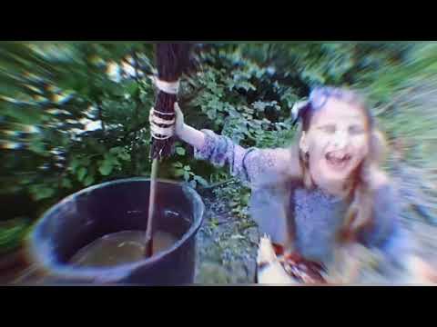 Видео: "Маша и Витя против..." Онлайн-спектакль