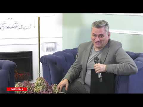 Видео: Гениальный виолончелист Александр Князев даёт единственный концерт в Абакане - Абакан 24