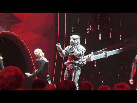 Видео: Алексей Гоман с песней "Set fire to the rain" на финале шоу "Маска". 27.04.2025 год.