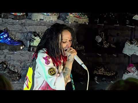 Видео: Nuki - Свет / Дария Ставрович Нуки