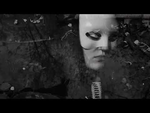 Видео: MOSKWITCH — Небо над Москвой (feat. Ирина Rishafox Львова, Лиза Киселёва)