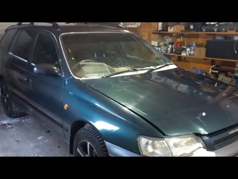 Видео: Замена основного радиатора охлаждения Toyota Caldina ST191.