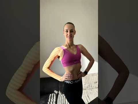 Видео: Художня гімнастика. Тренер. София Товстопят.  Фітнес. Аеробіка. Розтяжка. Силові вправи