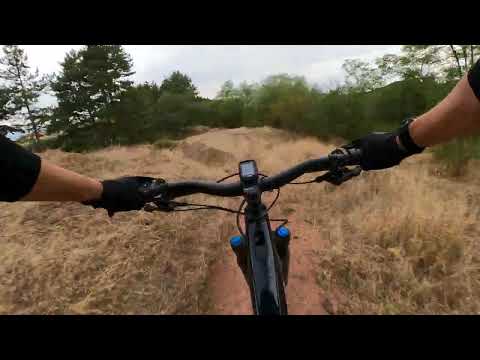 Видео: Из Сеславските (сууухи) пътеки... E-Bike Off # Specialized Turbo Levo 3 Comp Alloy + GoPro9 