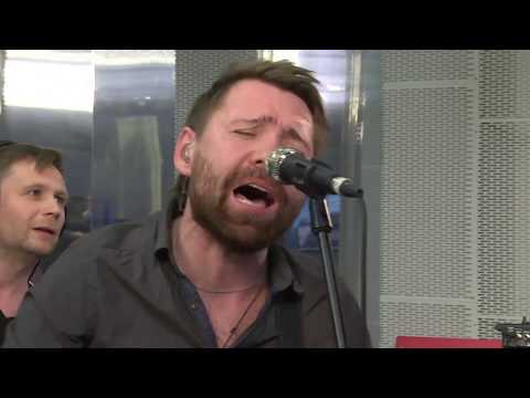 Видео: Торба-на-Круче - Зима (LIVE @ Авторадио)