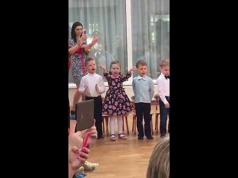 Видео: Разборки на утреннике